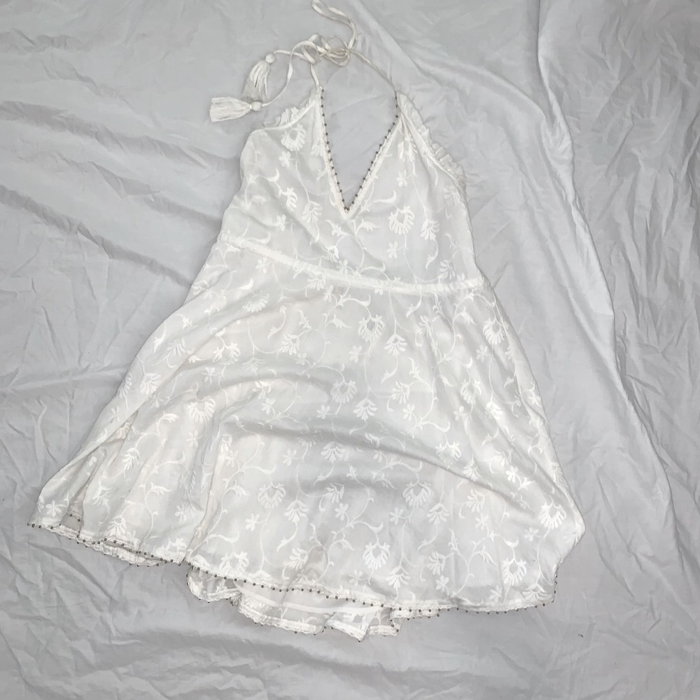 White paisley embroidered backless dress